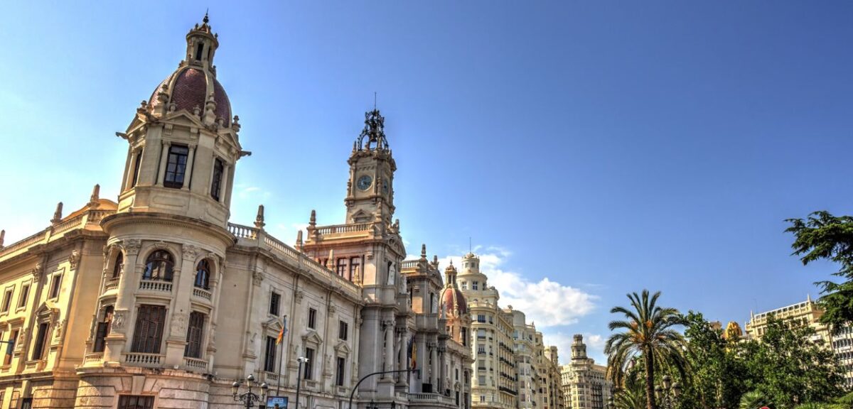 Il centro storico di Valencia, tra i punti della città meglio serviti dai suoi mezzi urbani