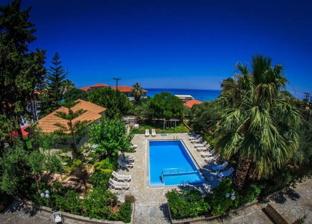 vv-Hotel-Chryssi-Atki-2.webp